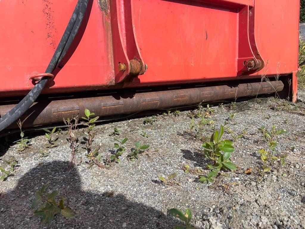 Duun SA 1800 Sypače písku a soli