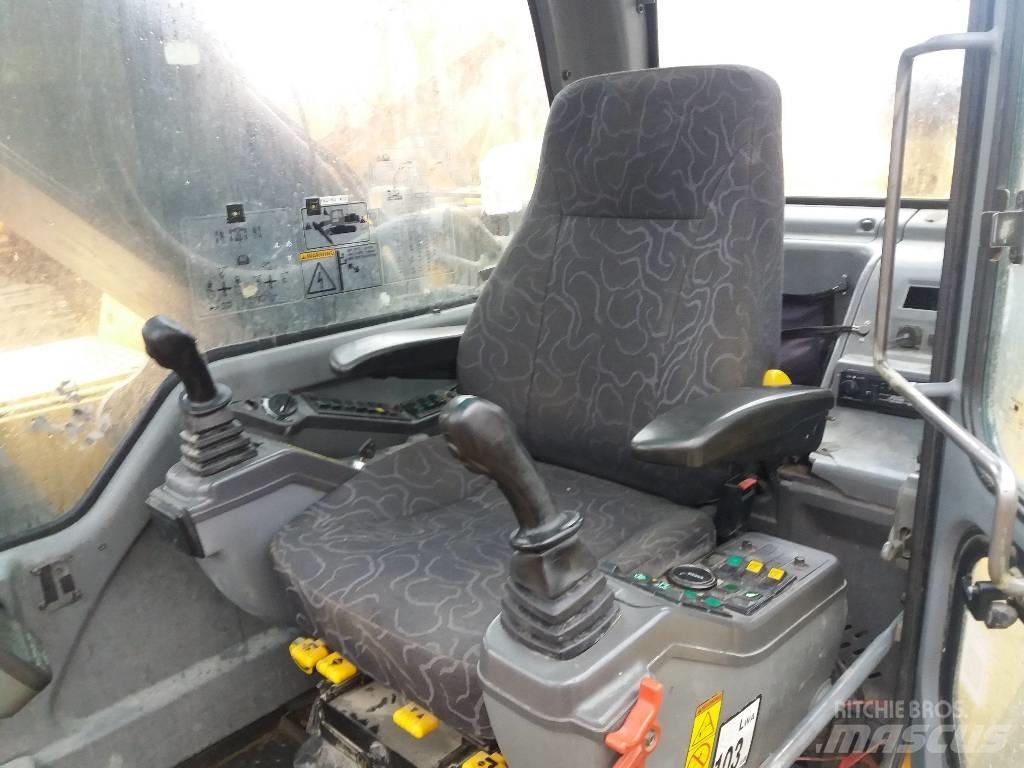 Volvo EC 240 B LC Pásová rýpadla