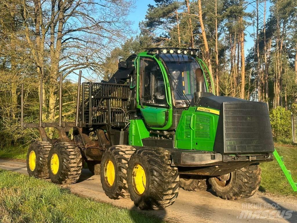 John Deere 1210 E Vyvážecí traktory