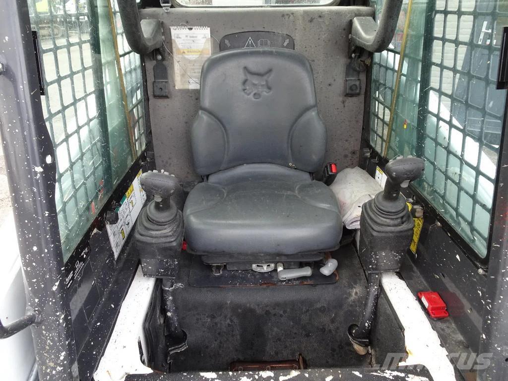 Bobcat S100 Smykem řízené nakladače