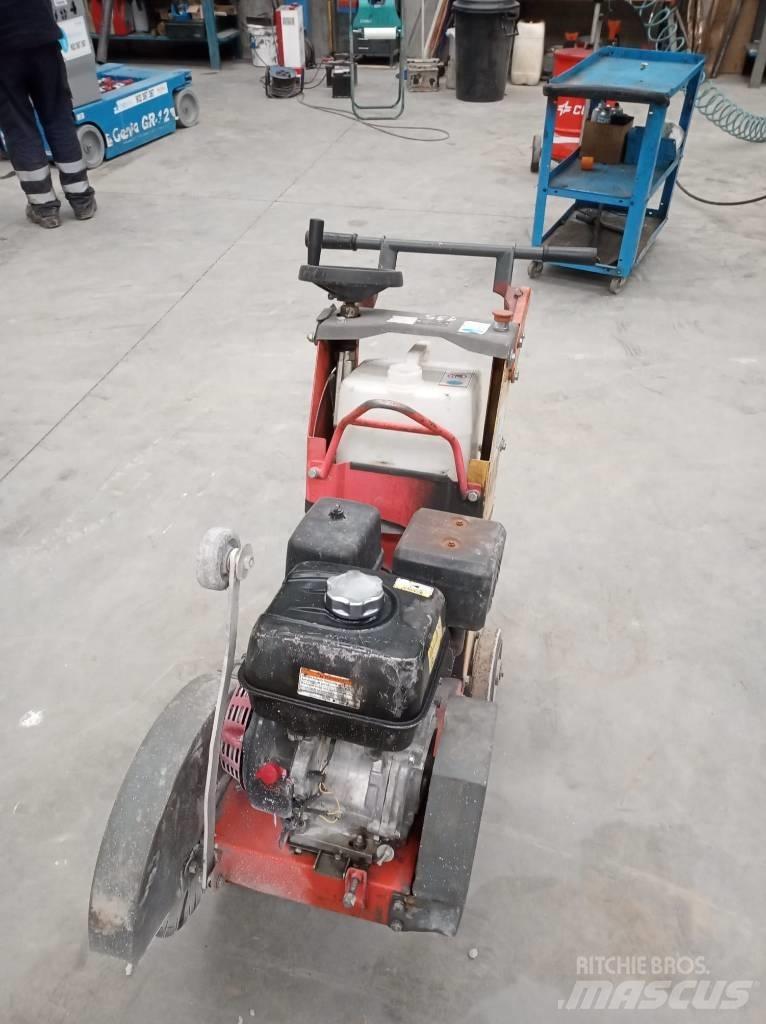 Husqvarna FS400LV Stavebnictví - ostatní