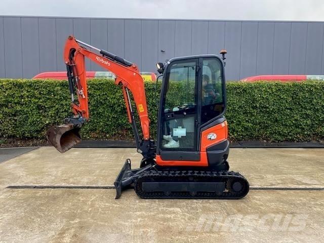 CAT 302.7 D CR Mini rýpadla < 7t