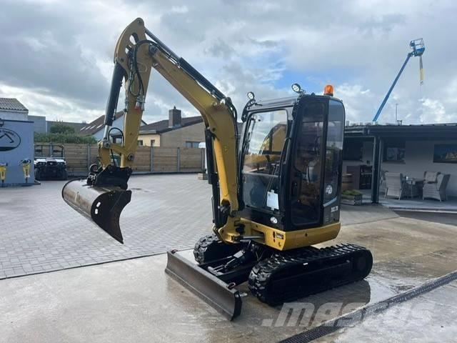 CAT 302.7 D CR Mini rýpadla < 7t