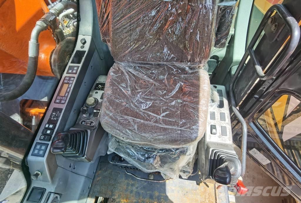 Doosan DX 225 LC Pásová rýpadla