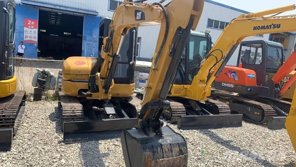 CAT 304 CR Mini rýpadla < 7t