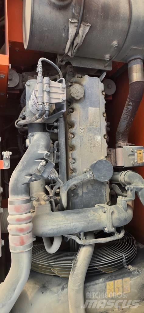 Doosan DX 210 W Kolová rýpadla
