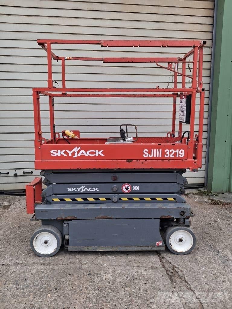SkyJack SJ III 3219 Nůžková zvedací plošina