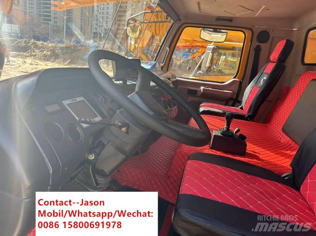 XCMG XCA130 Univerzální terénní jeřáby