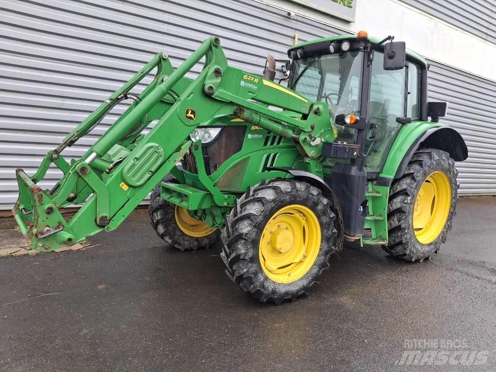 John Deere 6110 Traktory