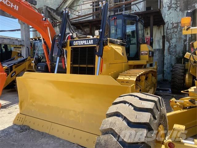 CAT D 6 G Pásové dozery