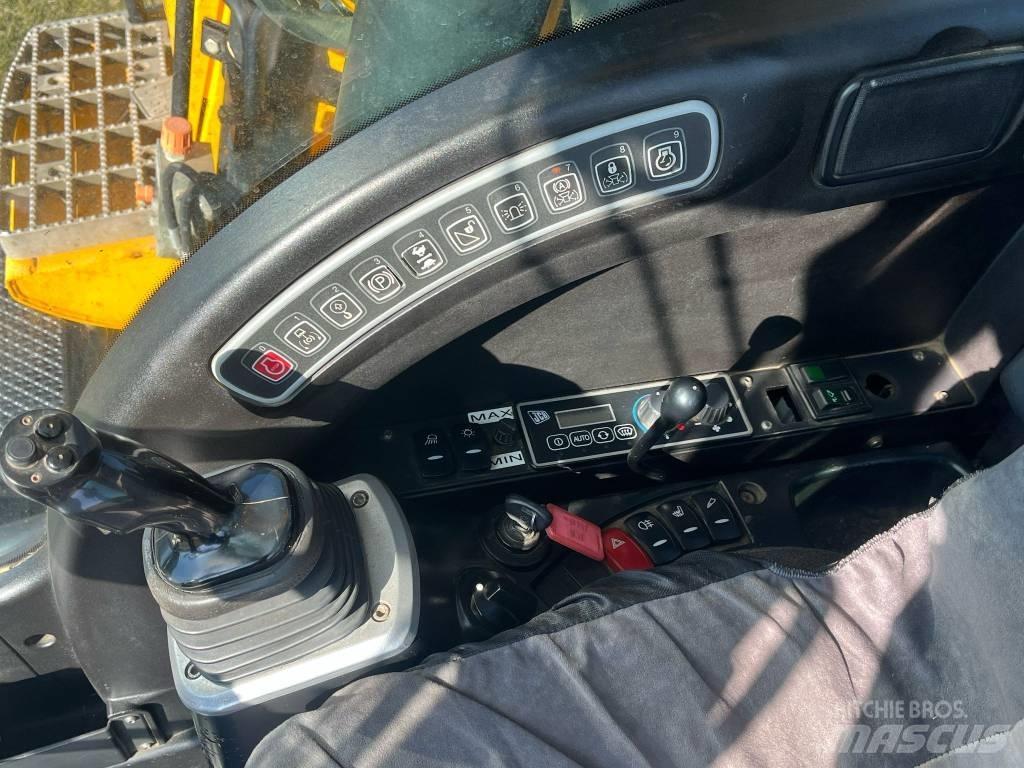 JCB JS 145 W Kolová rýpadla