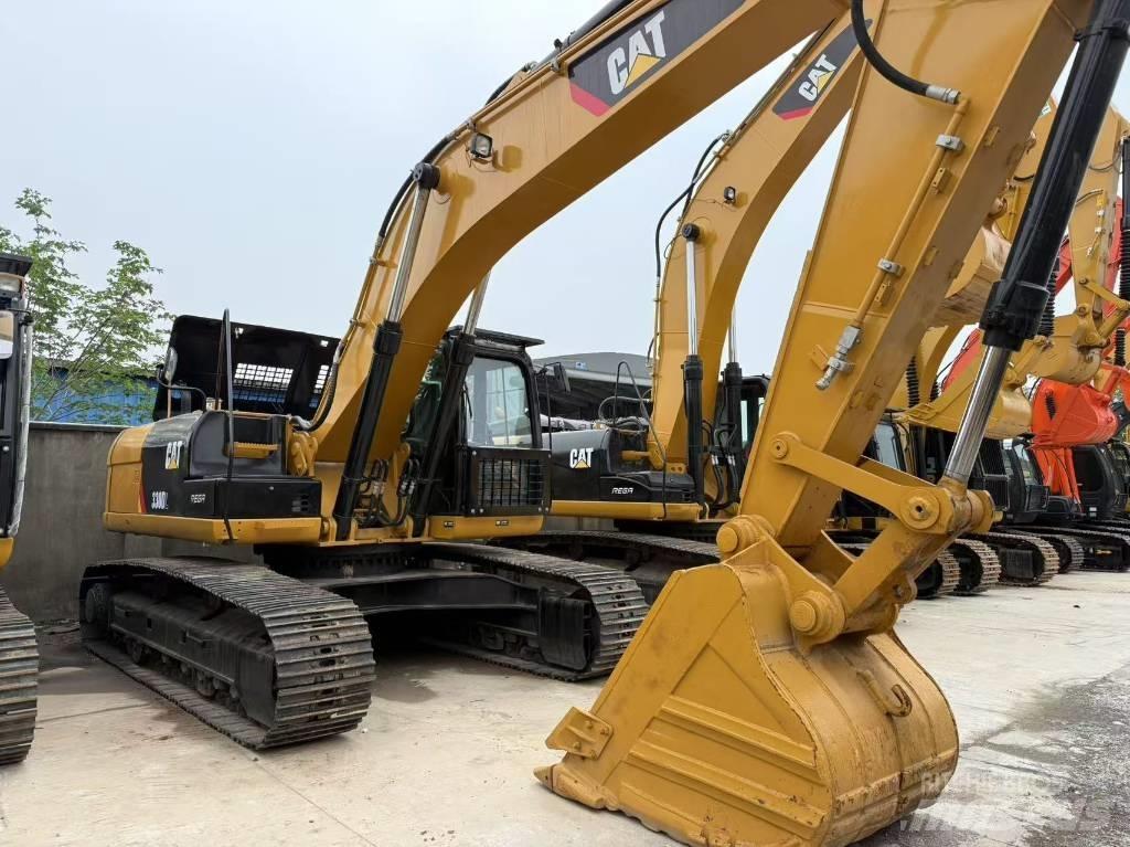 CAT 330 D L Pásová rýpadla