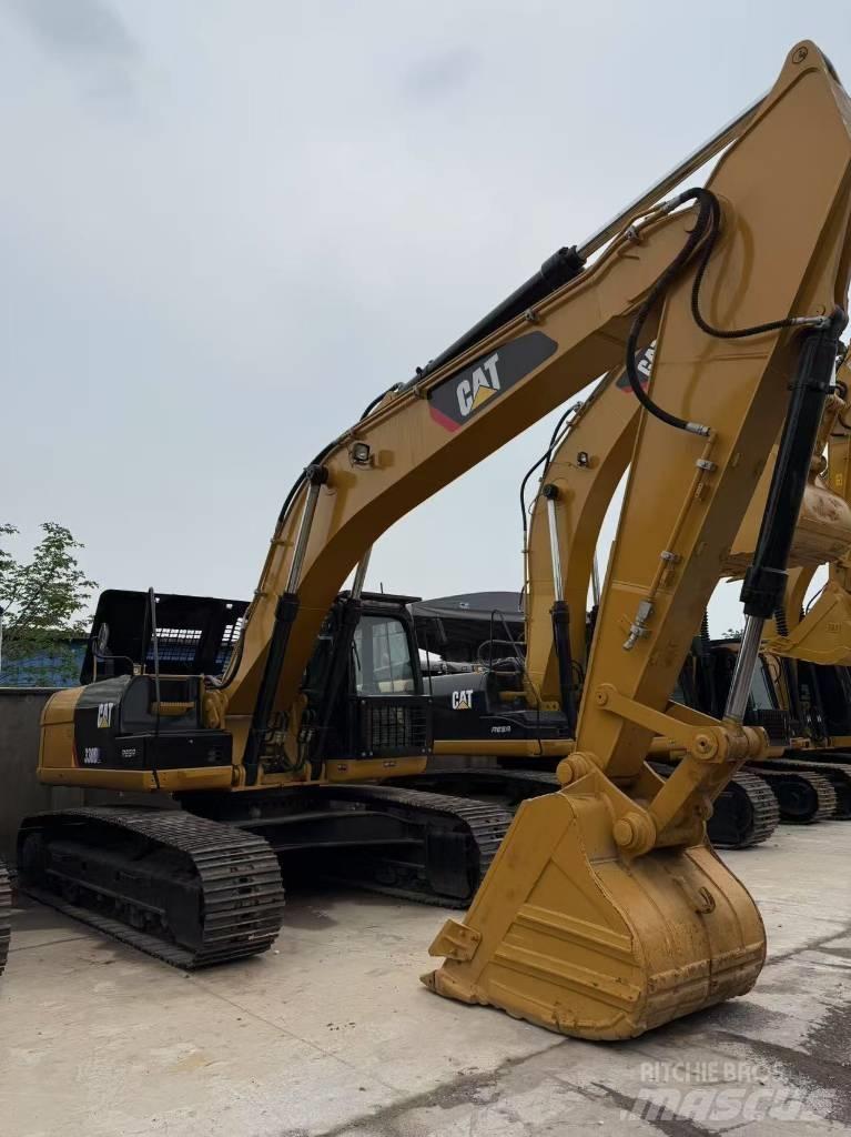 CAT 330 D L Pásová rýpadla