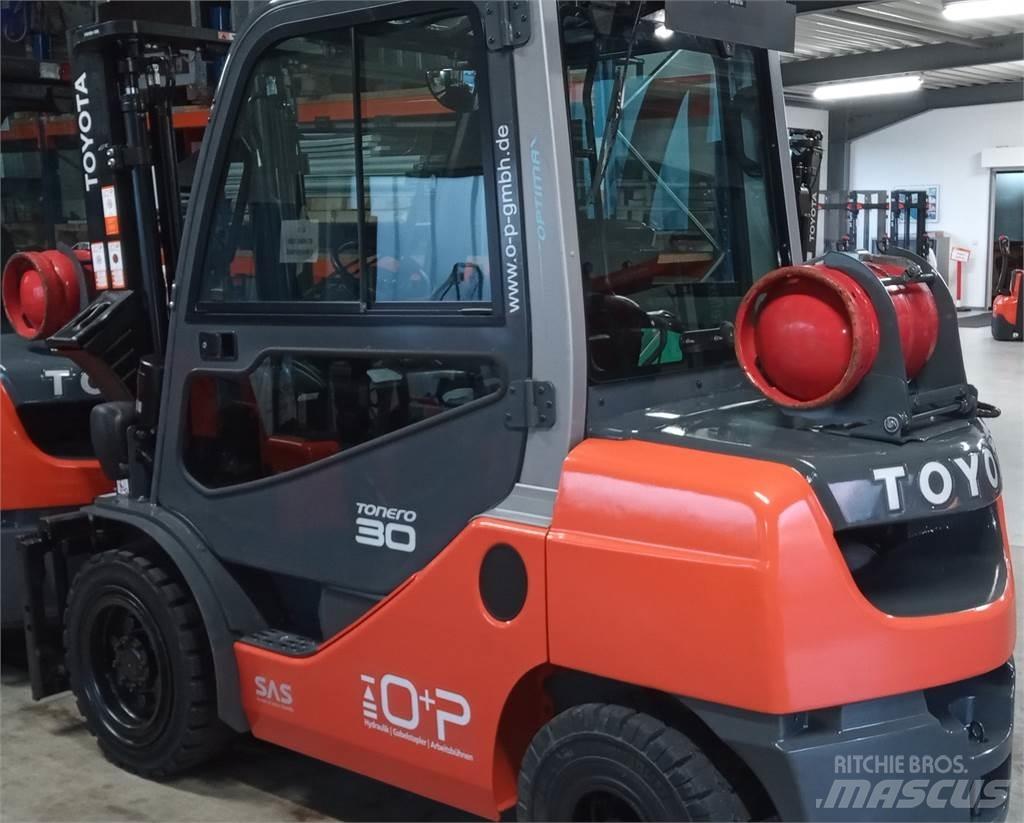 Toyota 02-8FGF30 LPG vozíky