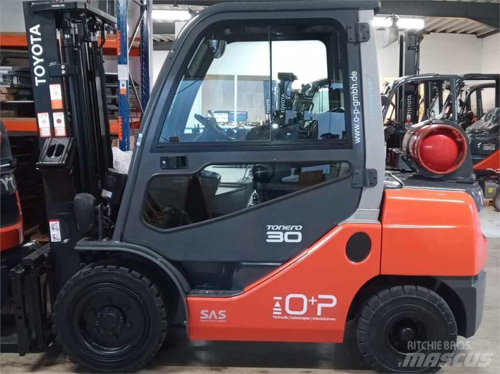 Toyota 02-8FGF30 LPG vozíky