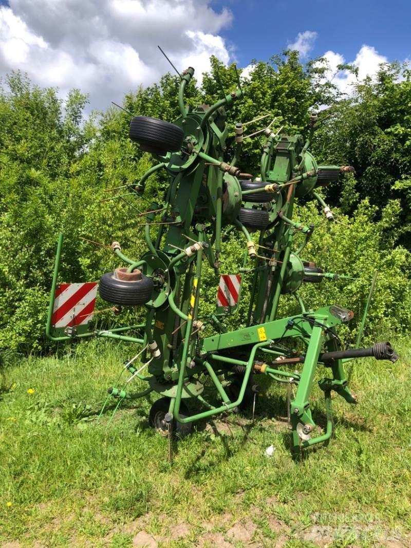 Krone KW 8.82/8 Obraceče a shrabovače sena