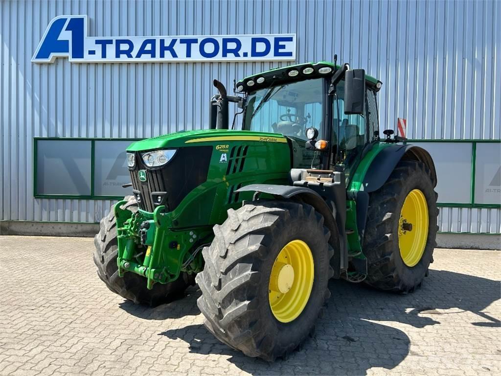 John Deere 6215R Traktory