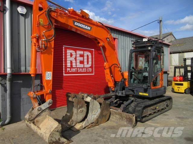 Doosan DX 85 R-3 Midi rýpadla 7t - 12t