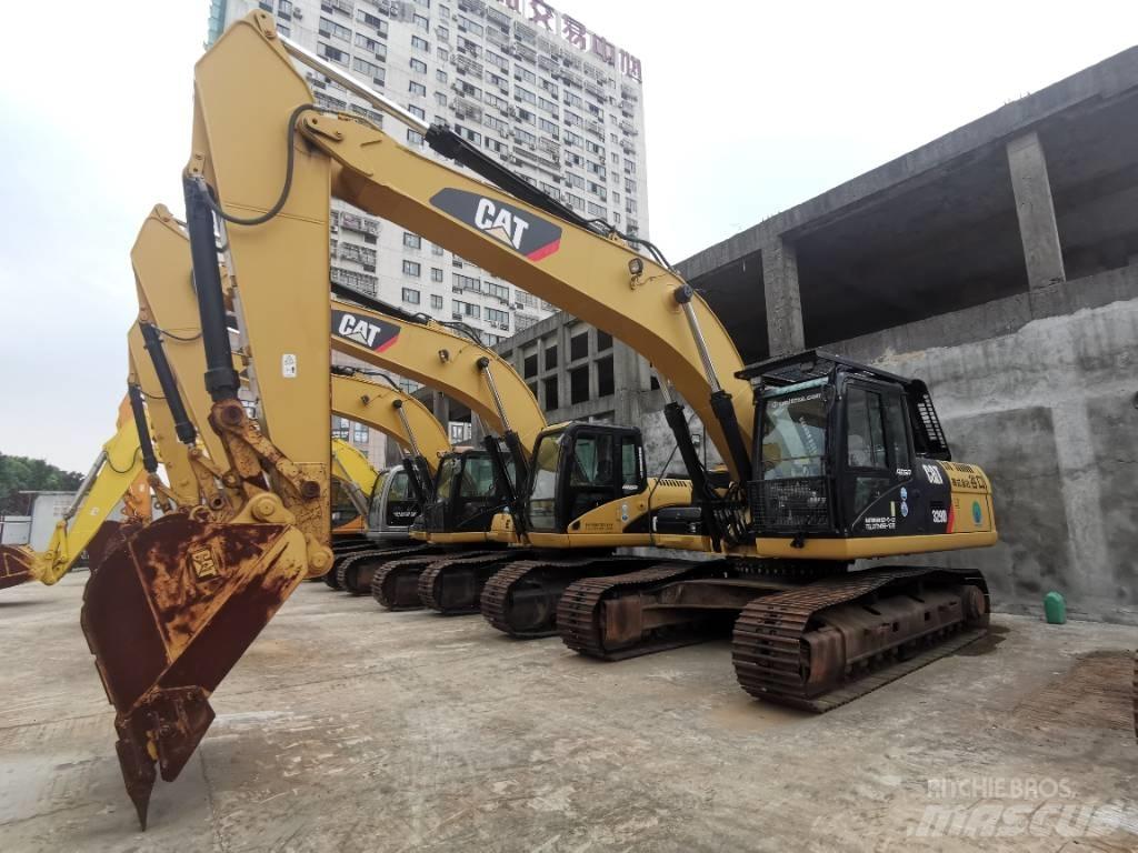 CAT 329 D Pásová rýpadla
