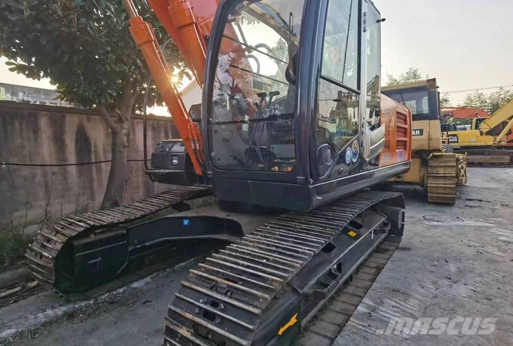 Hitachi ZX 200 Pásová rýpadla