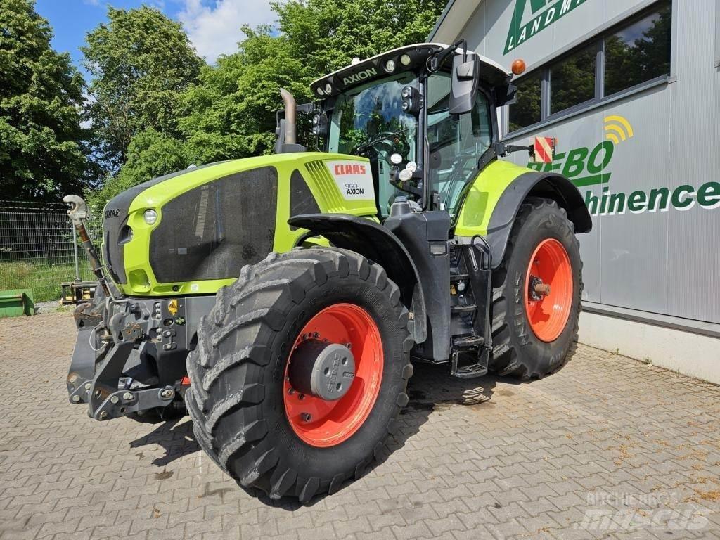 CLAAS AXION 960 Traktory