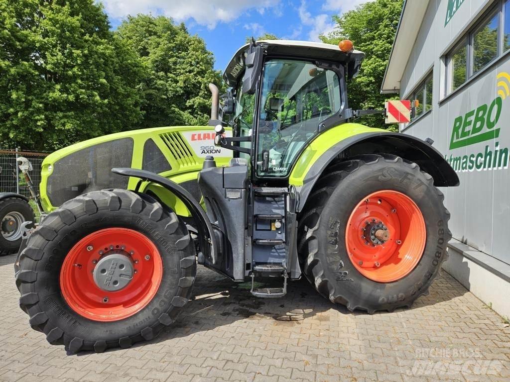 CLAAS AXION 960 Traktory