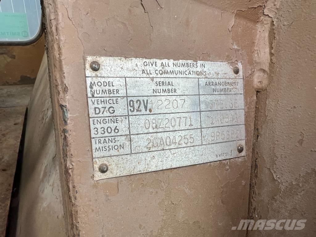 CAT D7G Pásové dozery