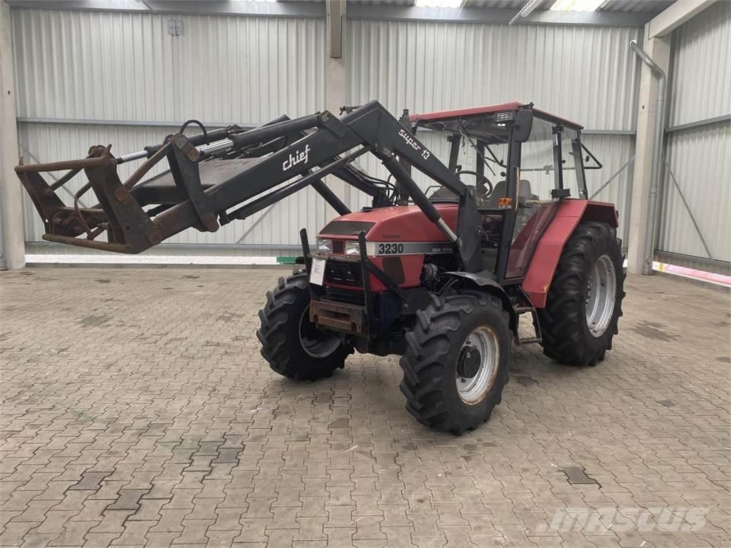 Case IH 3230 Traktory