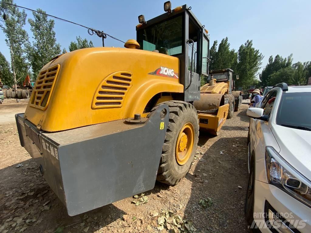 XCMG XSM220 Tahačové válce
