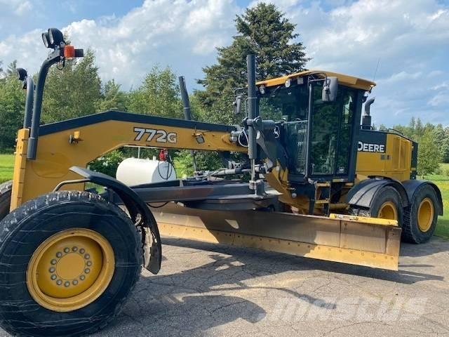 John Deere 772 G Grejdry
