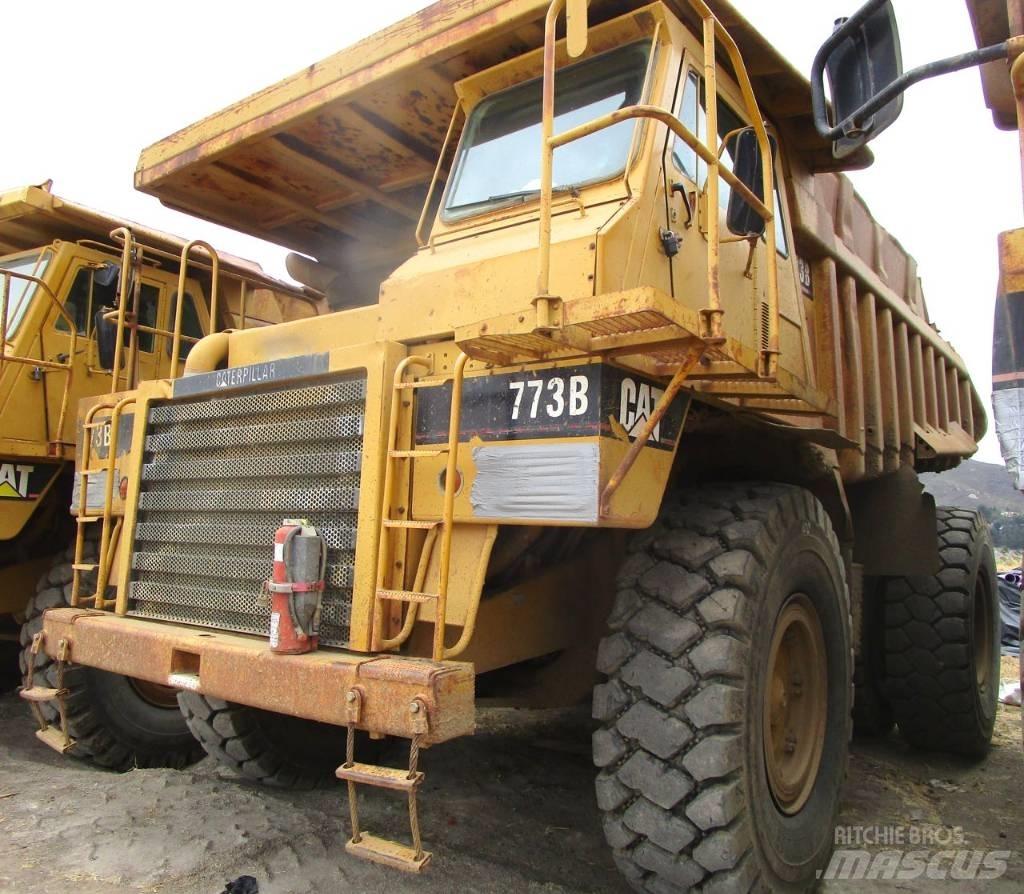 CAT 773B Kloubové dempry