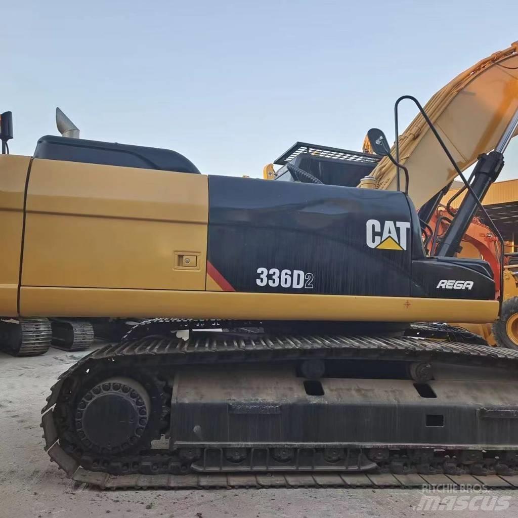CAT 336D2 Pásová rýpadla