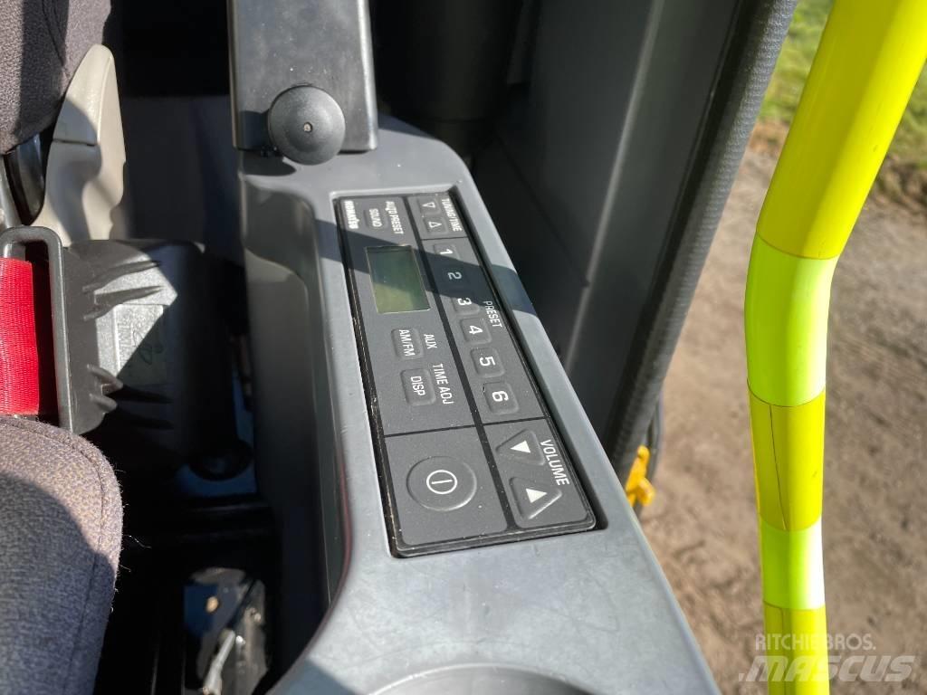 Komatsu PC 210 Rýpadla s dlouhým dosahem