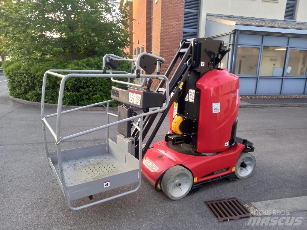 Manitou 100 VJR Vertikální sloupové výtahy