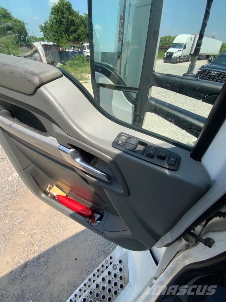Kenworth T 680 Tahače