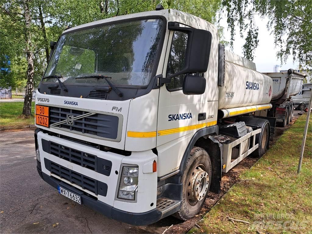 Volvo FM 260 Cisternové vozy