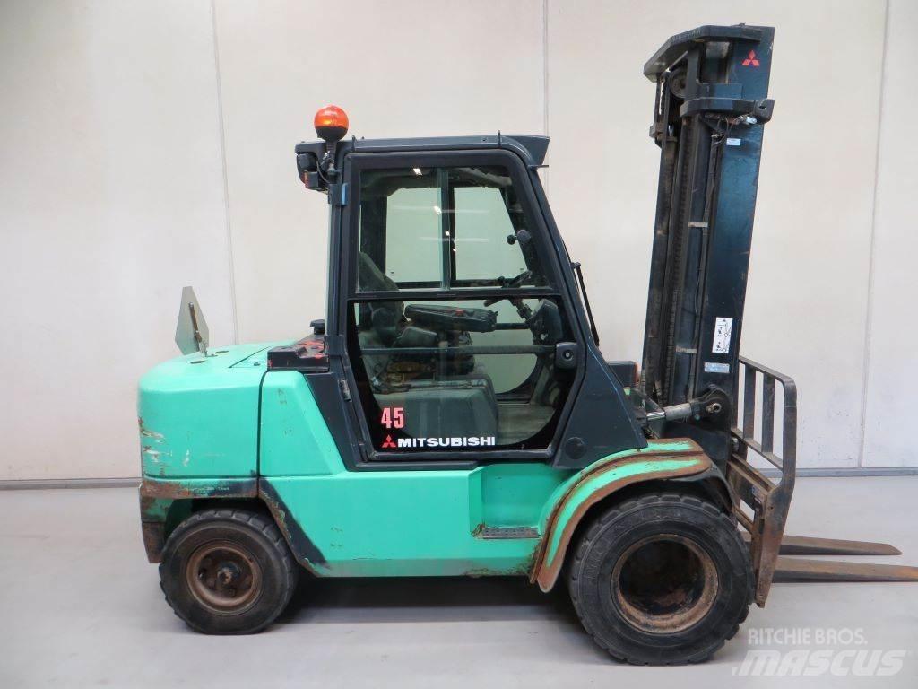 Mitsubishi FD45K Dieselové vozíky