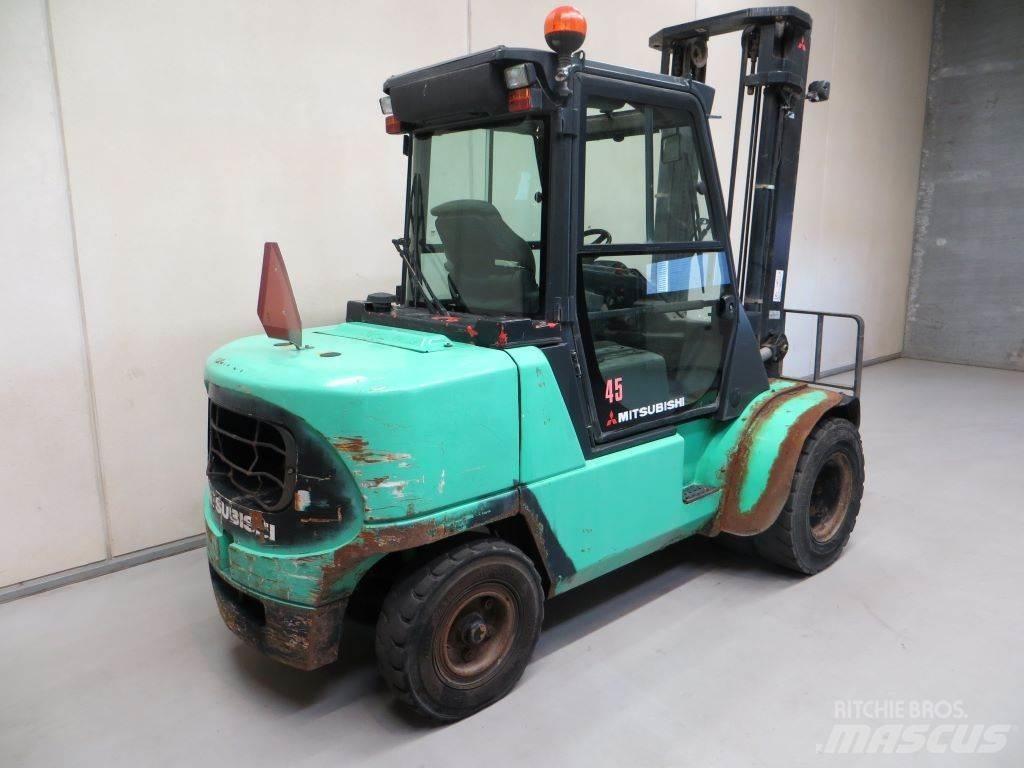 Mitsubishi FD45K Dieselové vozíky