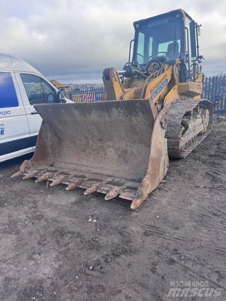 CAT 963 D WH Pásové nakladače
