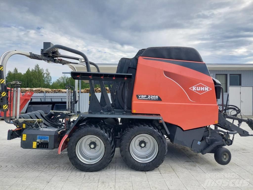 Kuhn VBP 2265 Lis na válcové balíky