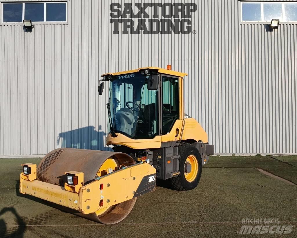 Volvo SD75, Vält Tahačové válce