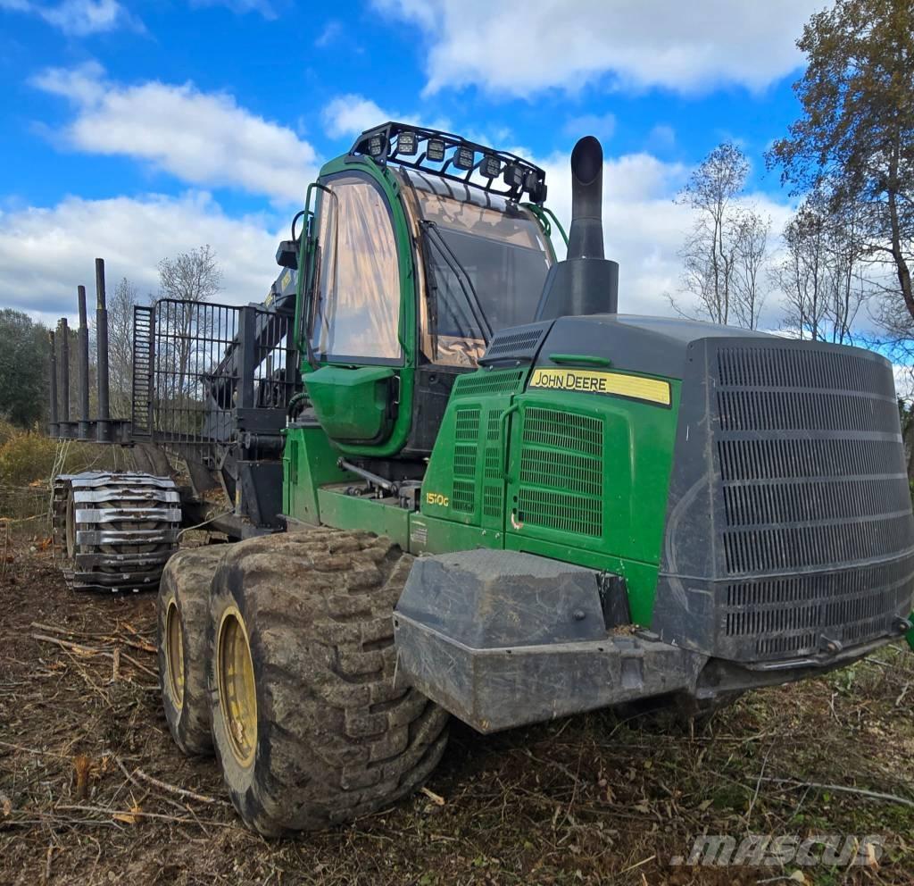 John Deere 1510G Vyvážecí traktory