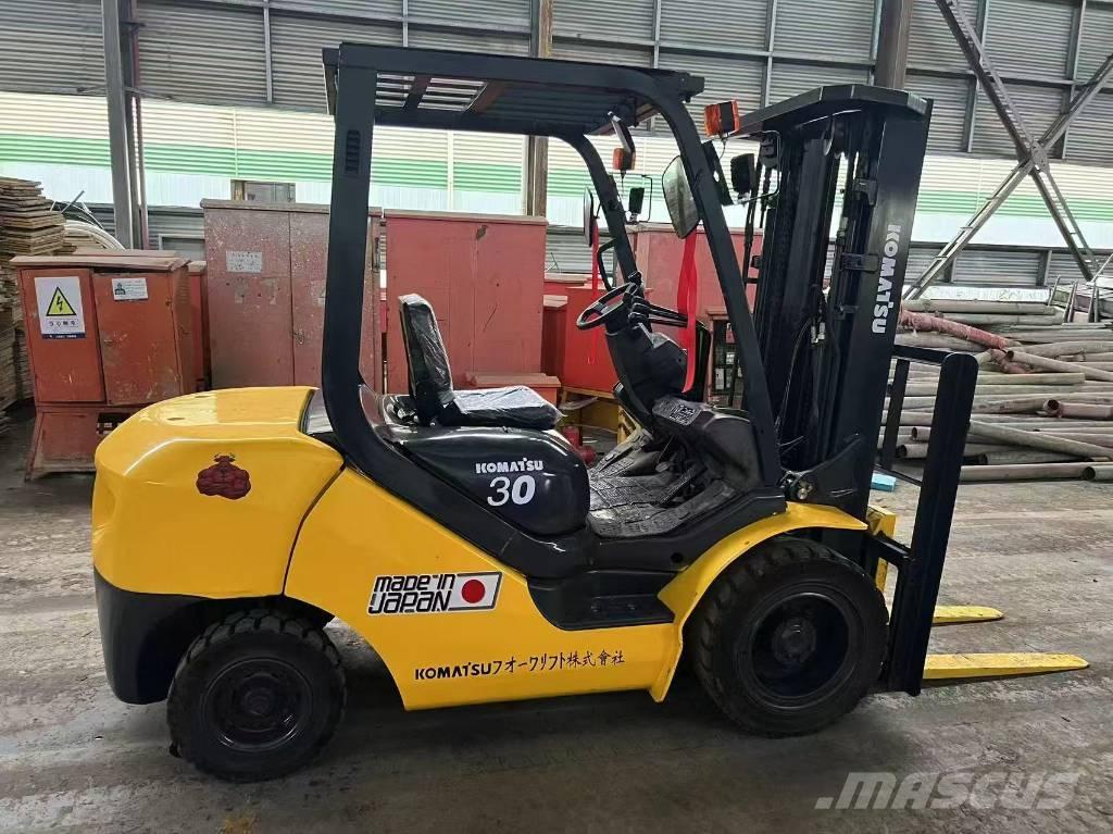 Komatsu FD 30 T-17 Dieselové vozíky