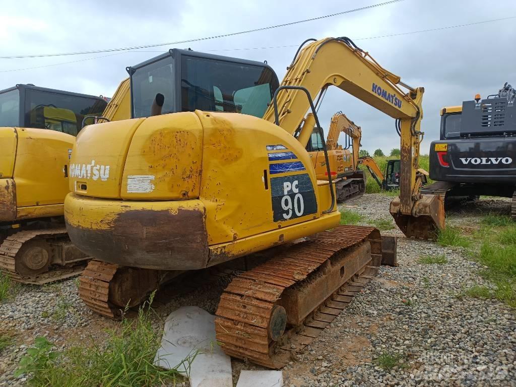 Komatsu PC 90 Pásová rýpadla