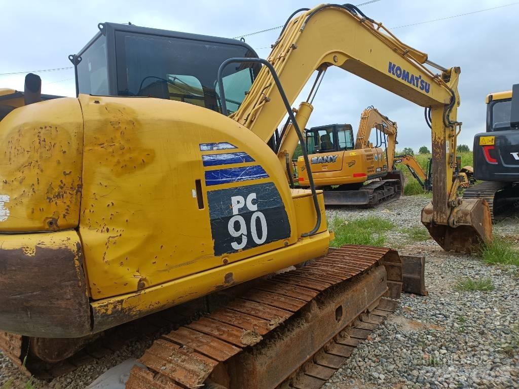Komatsu PC 90 Pásová rýpadla