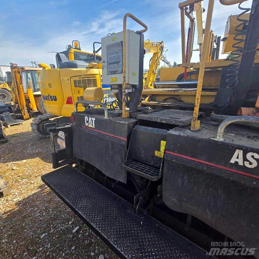 CAT AP 600 Finišery