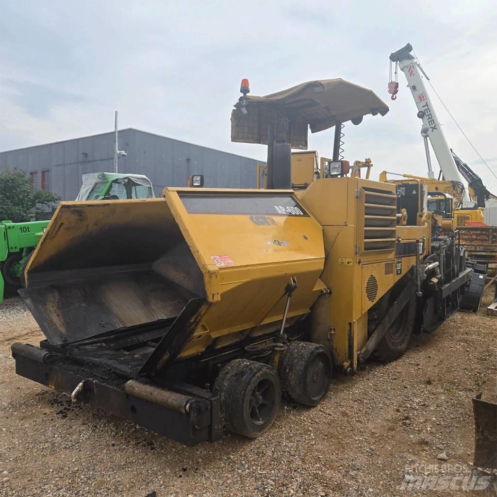 CAT AP600 Finišery