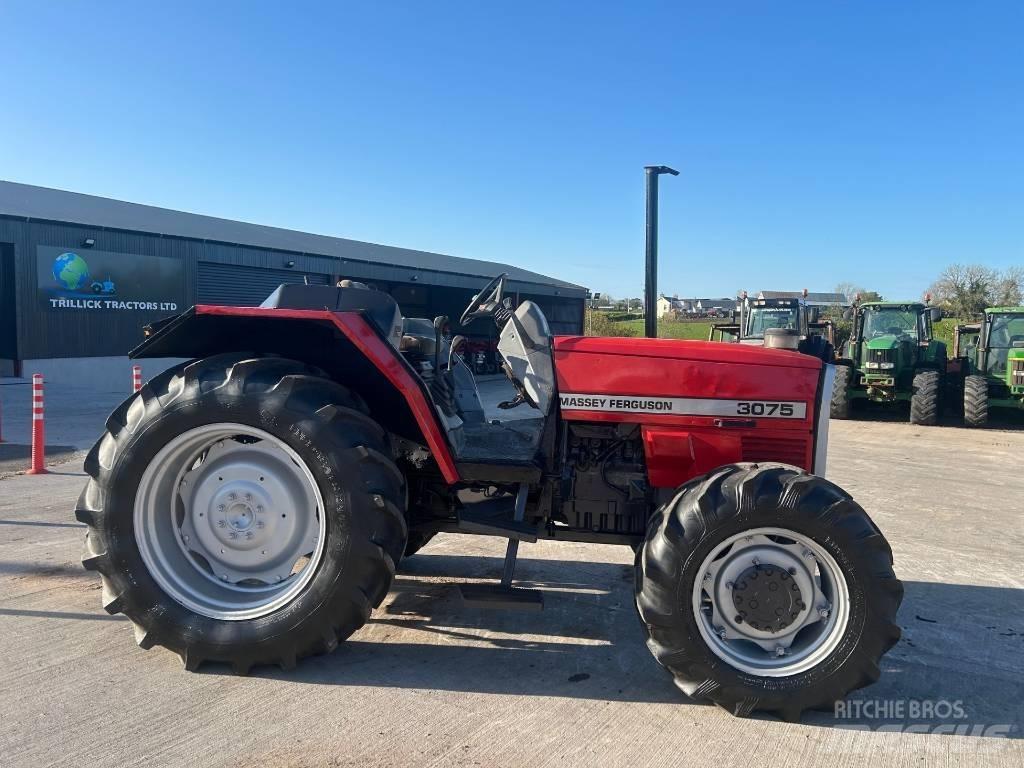 Massey Ferguson 3075 Traktory