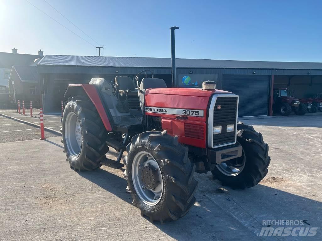 Massey Ferguson 3075 Traktory