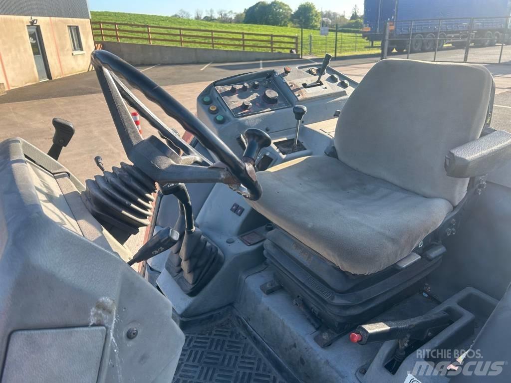 Massey Ferguson 3075 Traktory